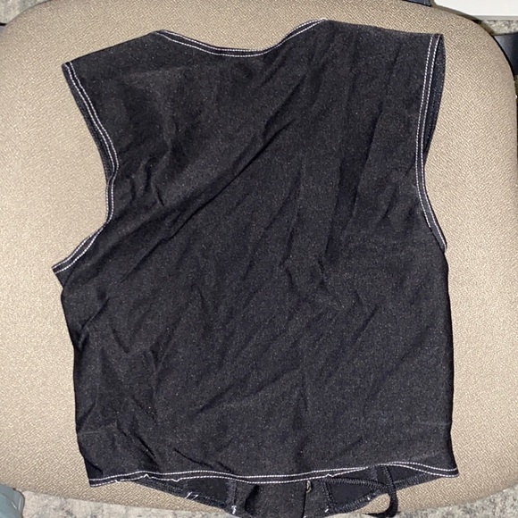 Black Lace Up Front Crop Top - Ali Express - Picture 2 of 5